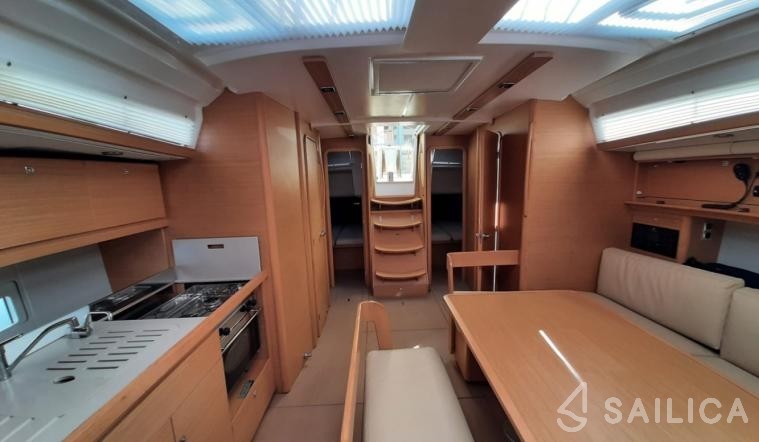 Dufour 430 - Yacht Charter Sailica