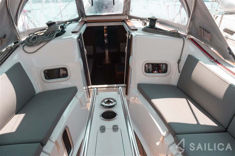 Sun Odyssey 349 - Yacht Charter Sailica