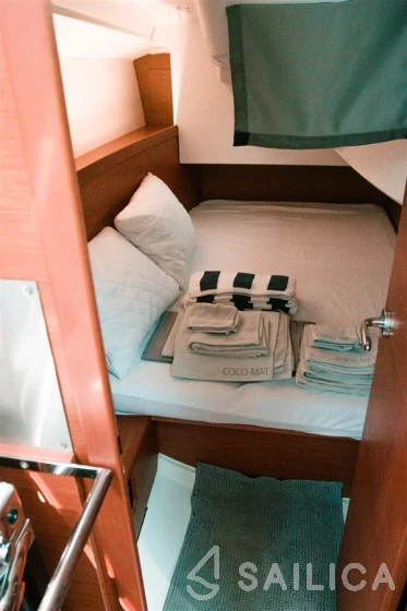 Sun Odyssey 349 - Yacht Charter Sailica