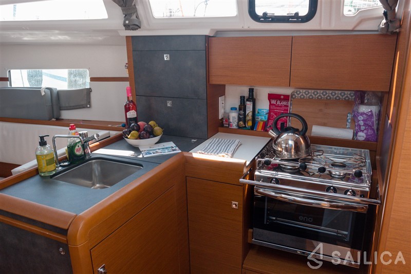 Sun Odyssey 349 - Yacht Charter Sailica