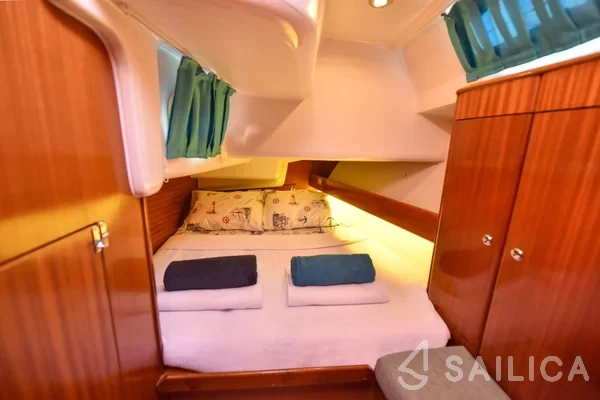 Bavaria 44 - Yacht Charter Sailica