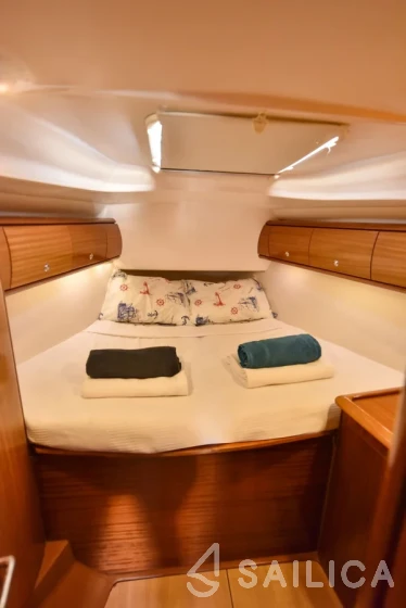 Bavaria 44 - Yacht Charter Sailica