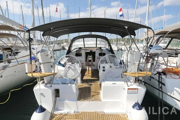Elan Impression 40.1 - Yacht Charter Sailica