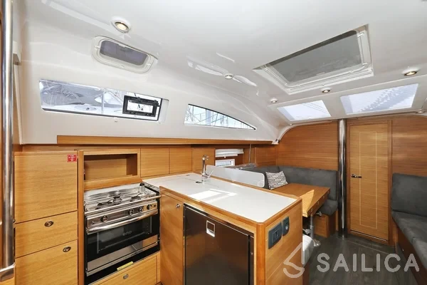 Elan Impression 40.1 - Yacht Charter Sailica