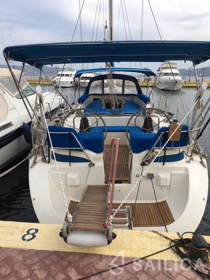Oceanis 43 - Yacht Charter Sailica