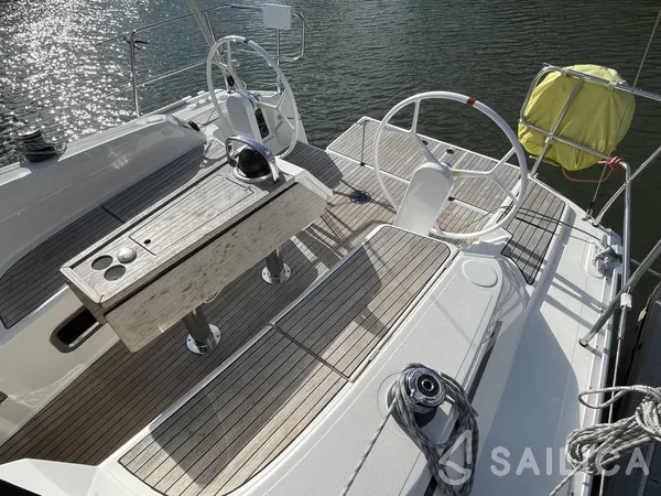 Bavaria 34 Cruiser - Yacht Charter Sailica