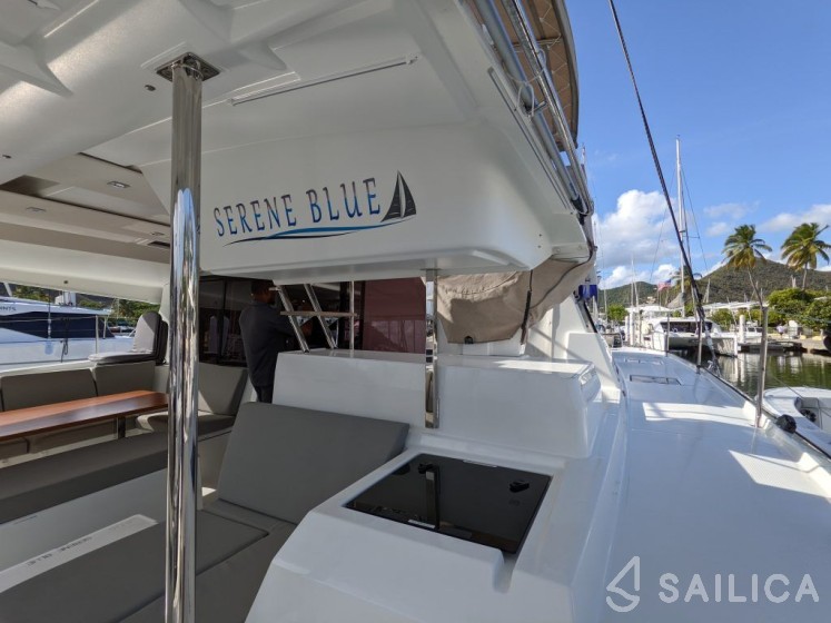Astréa 42 - Yacht Charter Sailica
