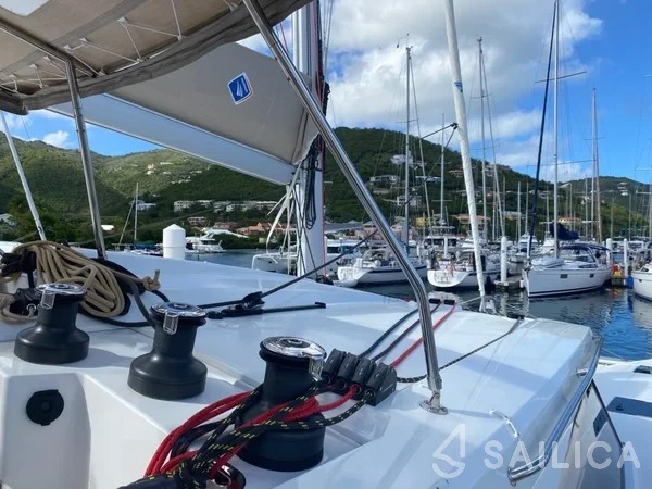 Astréa 42 - Yacht Charter Sailica