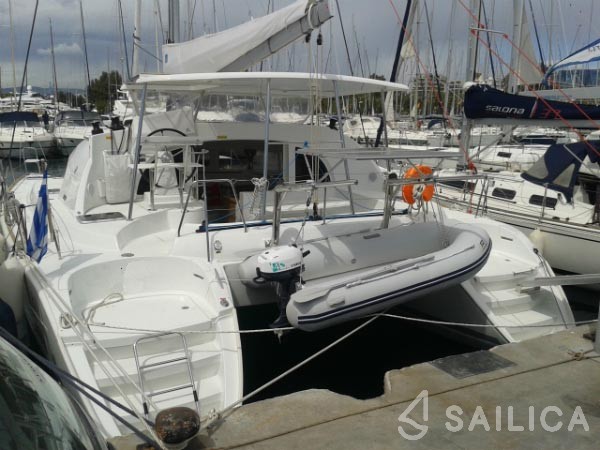Lagoon 380 S2 - Yacht Charter Sailica