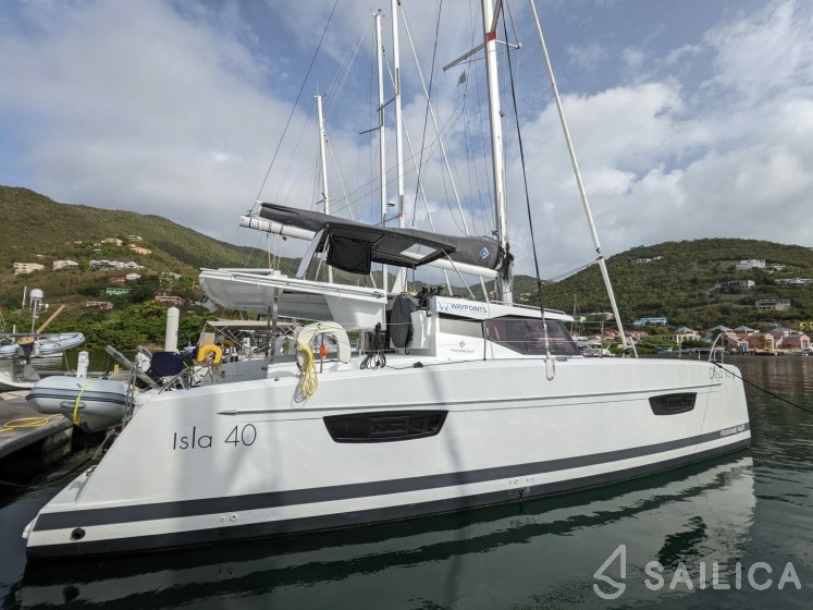 Isla 40 - Yacht Charter Sailica