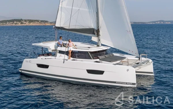 Isla 40 - Yacht Charter Sailica