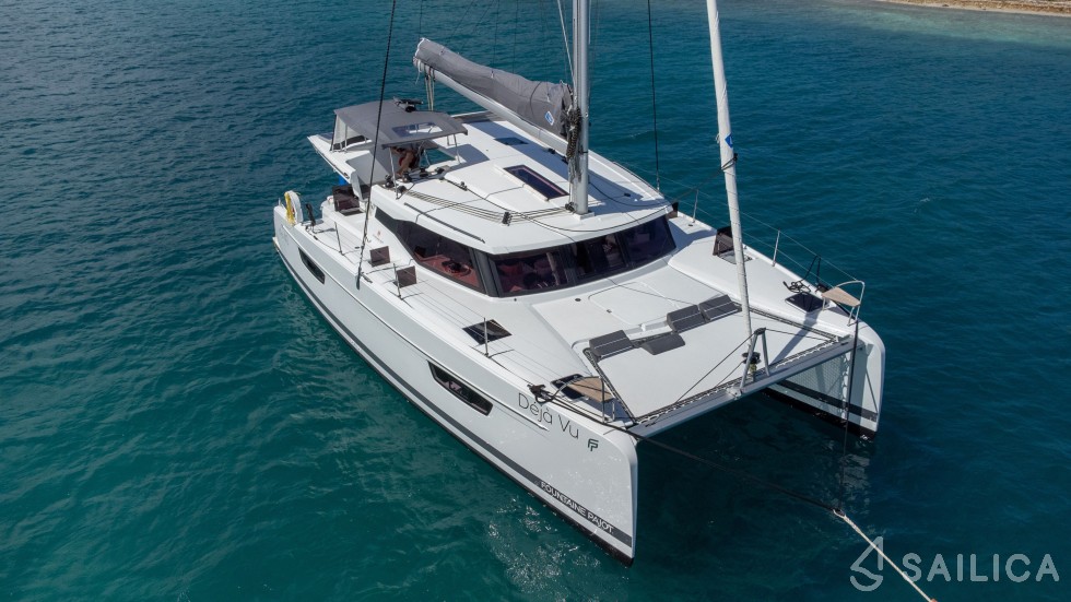 Isla 40 - Yacht Charter Sailica