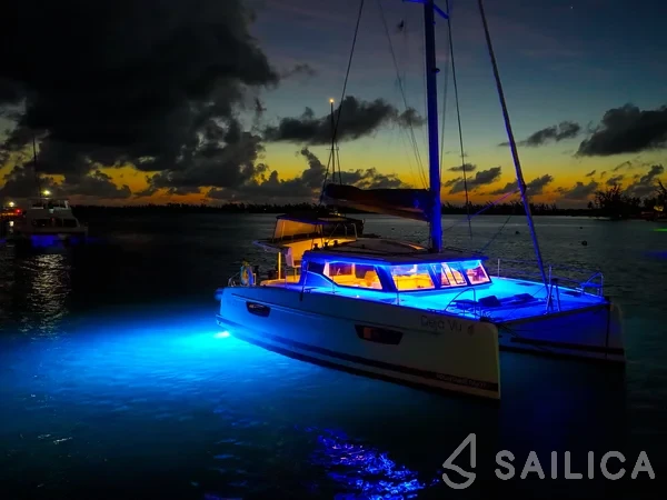 Isla 40 - Yacht Charter Sailica