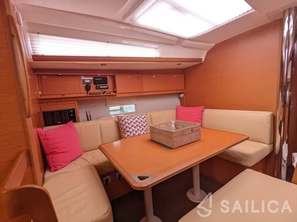 Dufour 430 - Yacht Charter Sailica