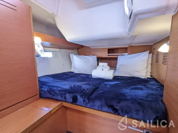 Dufour 430 - Yacht Charter Sailica