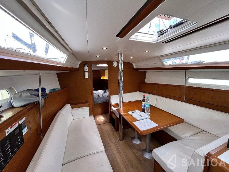 Sun Odyssey 389 - Yacht Charter Sailica