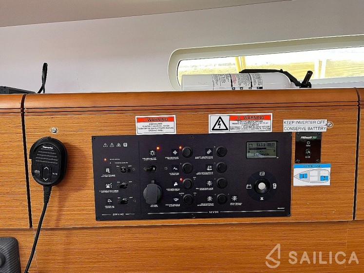 Sun Odyssey 389 - Yacht Charter Sailica