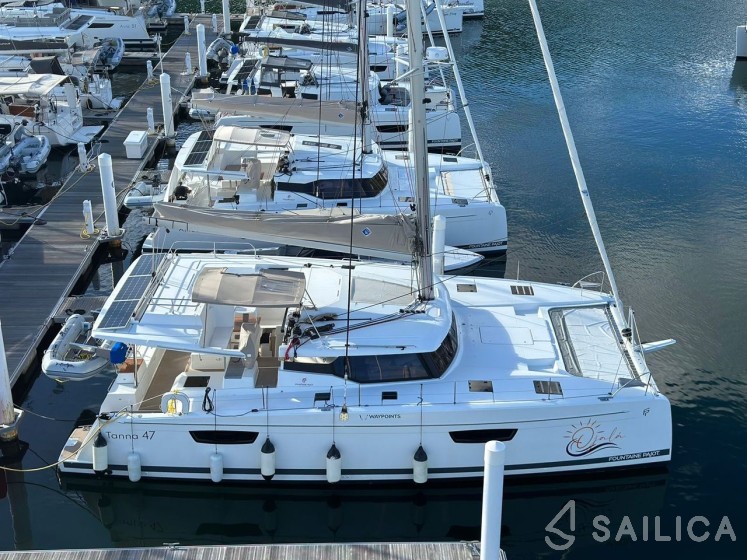 Tanna 47 - Yacht Charter Sailica
