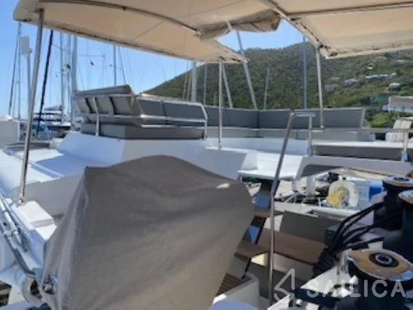 Tanna 47 - Yacht Charter Sailica