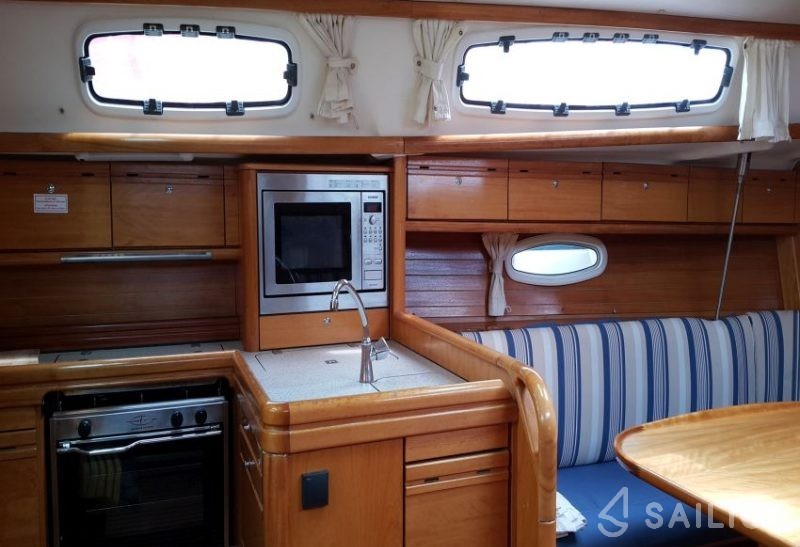 Bavaria 34 Cruiser - Yacht Charter Sailica