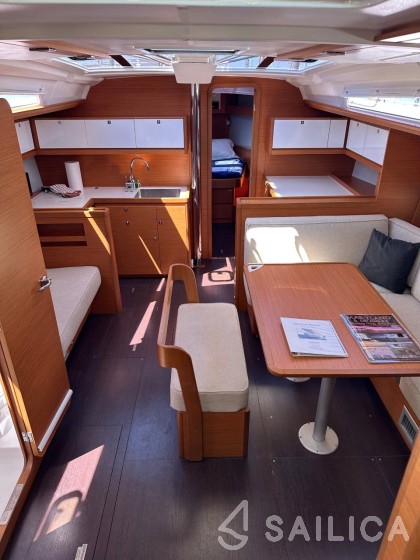 Dufour 430 - Yacht Charter Sailica