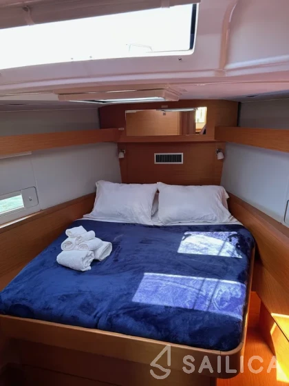 Dufour 430 - Yacht Charter Sailica