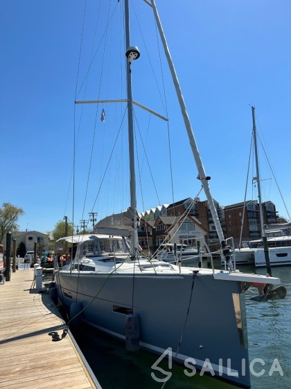 Dufour 430 - Yacht Charter Sailica