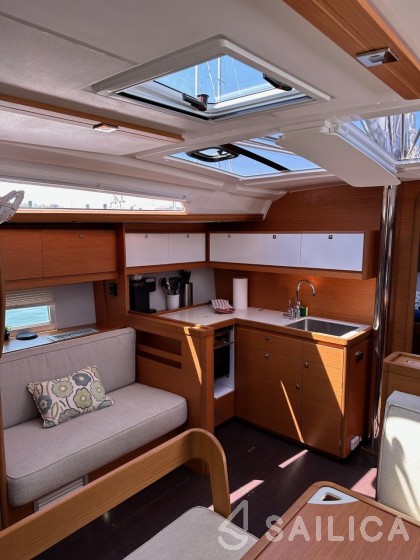 Dufour 430 - Yacht Charter Sailica