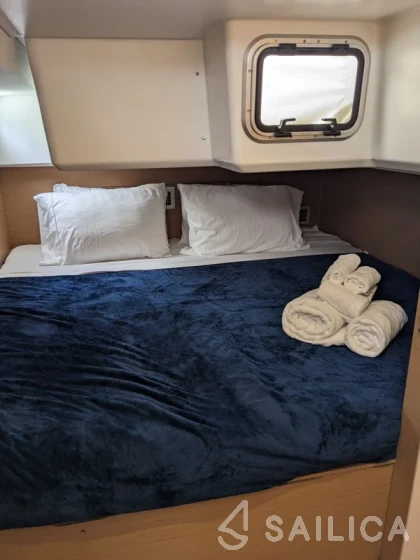 Sun Odyssey 440 - Yacht Charter Sailica