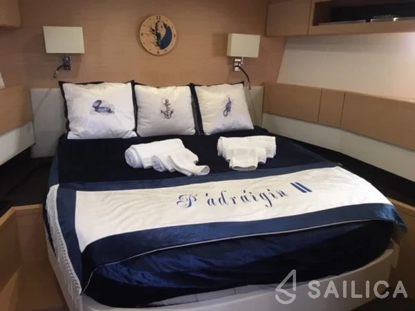 Jeanneau 58 - Yacht Charter Sailica