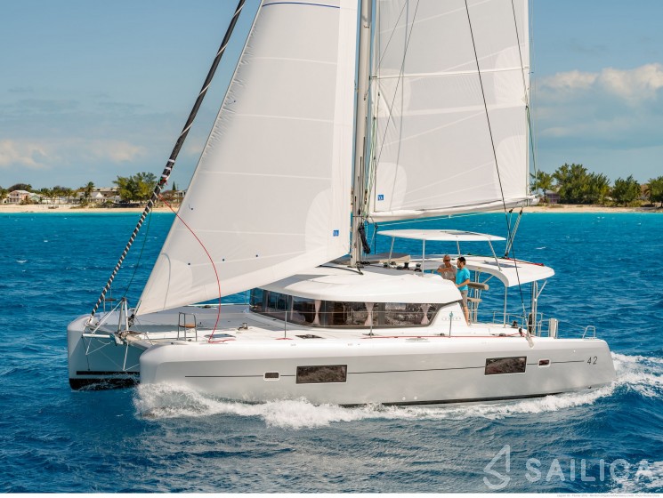 Lagoon 42 - Yacht Charter Sailica