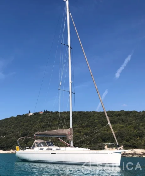 Dufour 44 - Yacht Charter Sailica