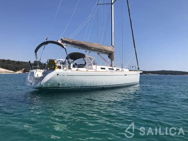 Dufour 44 - Yacht Charter Sailica