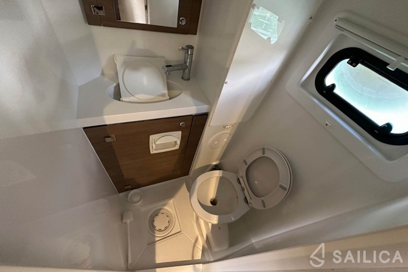 Bali 4.8  - Yacht Charter Sailica