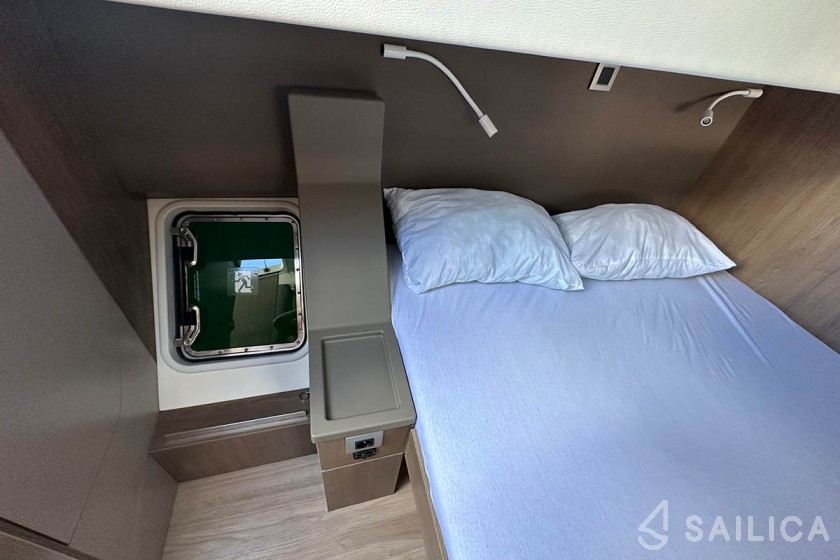 Bali 4.8  - Yacht Charter Sailica