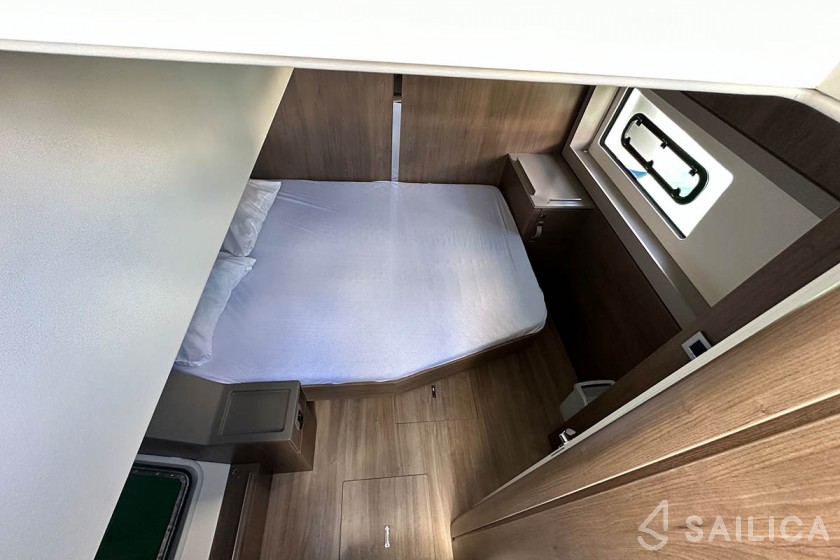 Bali 4.8  - Yacht Charter Sailica