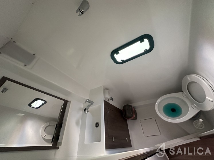 Bali Catspace - Yacht Charter Sailica