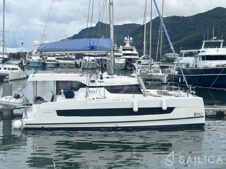 Bali Catspace - Yacht Charter Sailica