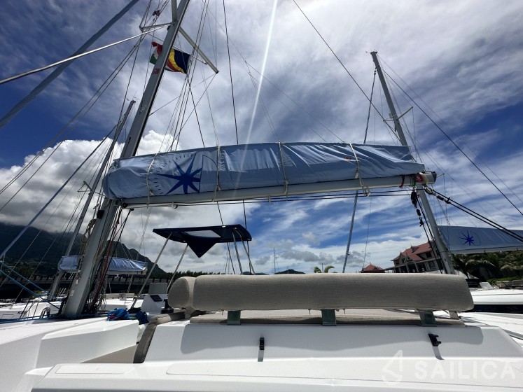 Bali Catspace - Yacht Charter Sailica
