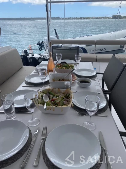 Nautitech 46 Fly - Yacht Charter Sailica