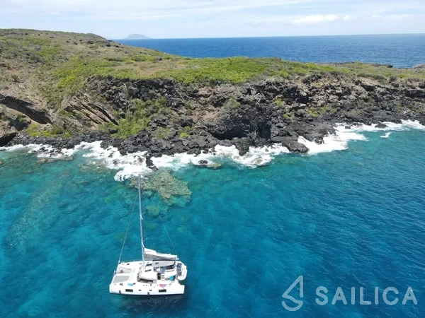 Nautitech 46 Fly - Yacht Charter Sailica