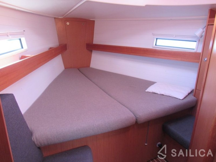 Bavaria 40 Cruiser - Yacht Charter Sailica