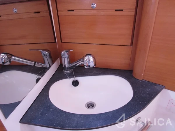 Bavaria 31 Cruiser - Yacht Charter Sailica