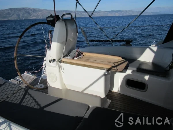 Bavaria 31 Cruiser - Yacht Charter Sailica