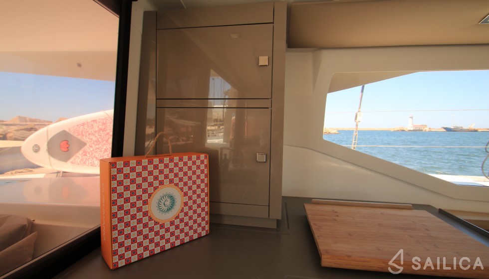 Lucia 40 - Yacht Charter Sailica