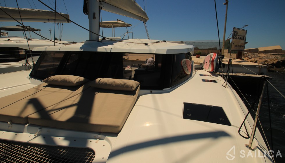 Lucia 40 - Yacht Charter Sailica