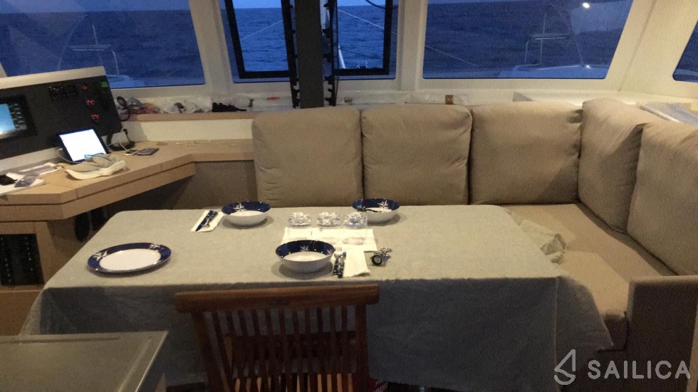 Lucia 40 - Yacht Charter Sailica