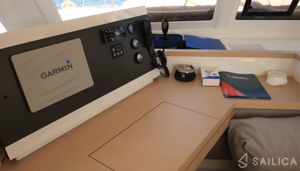 Lucia 40 - Yacht Charter Sailica