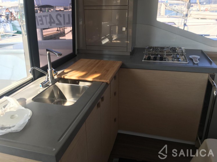 Lucia 40 - Yacht Charter Sailica