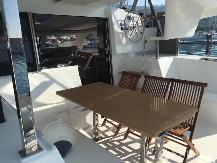 Lucia 40 - Yacht Charter Sailica